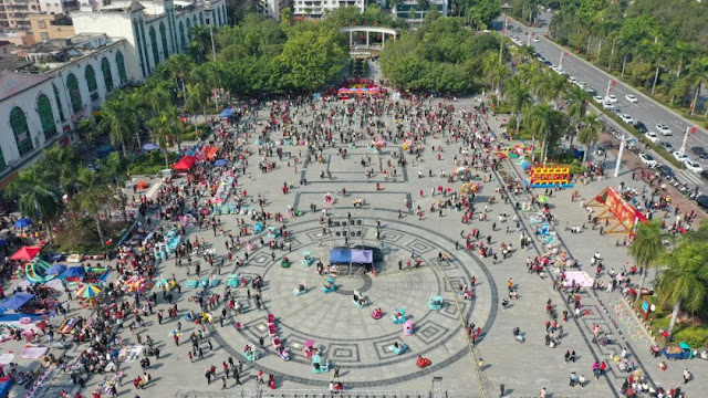 Chongde Plaza, Deqing County, Guangdong,On the first day of the Lunar New Year 2024, Deqing New Year cultural and sports activities are rich and colorful