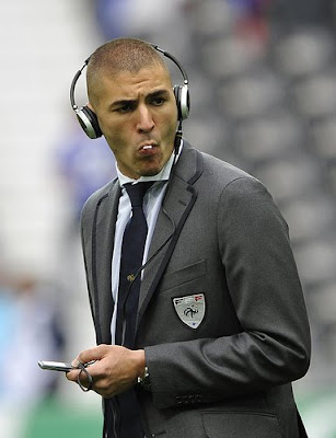 'Xuse Me Sir Who you is 20 years old Karim Benzema yes mam