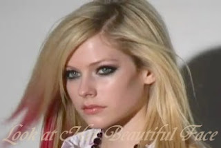 Avril Lavigne Beautiful Face