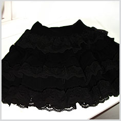 roupa tingida de preto