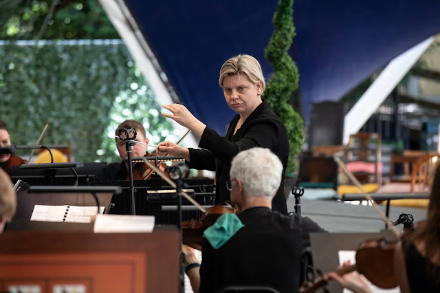 Mozart: Le nozze di Figaro - Lada Valešová and City of London Sinfonia - Opera Holland Park (Photo Ali Wright)