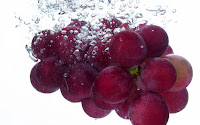 fresh vegetables and fruits underwater images with water bubbles8