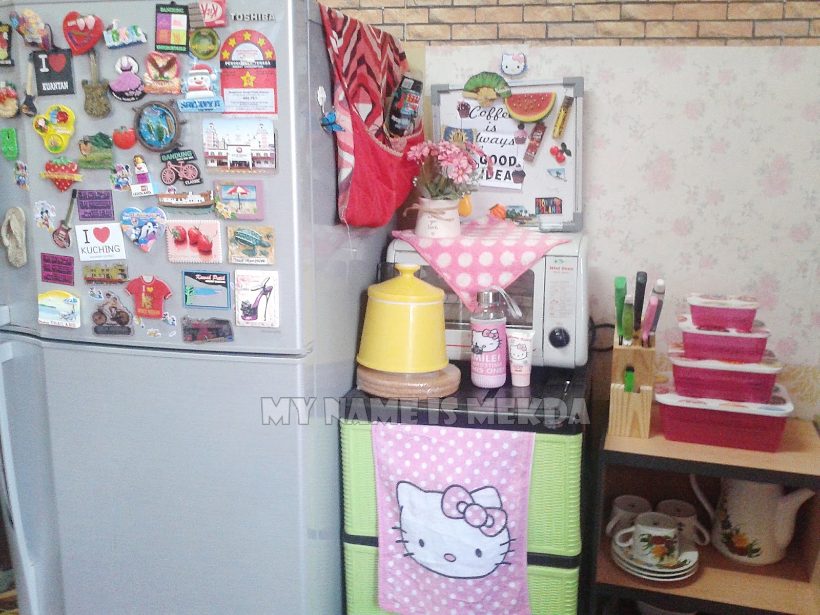 mY NaMe iS meKda    Deko Dapur Bajet Tema Pink