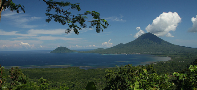 Bukit Senyum Lima Ribu yaitu salah satu kawasan wisata di Kabupaten  Bukit Senyum 5000 - Wisata Halmahera Barat