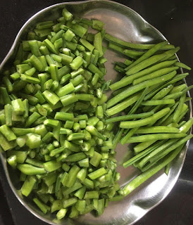 gawaar-phali-(cluster-beans)-ki-sabzi-recipe-step-1(3)