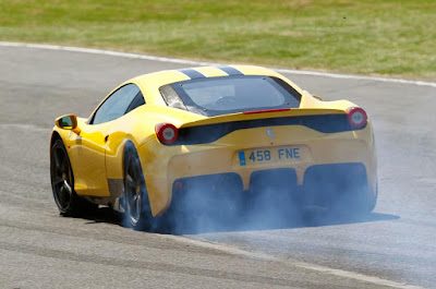 Ferrari 458 Speciale review - Performance