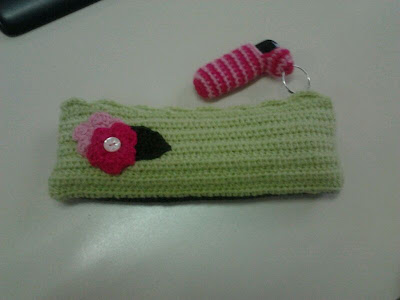 estuche de crochet con funda de pen