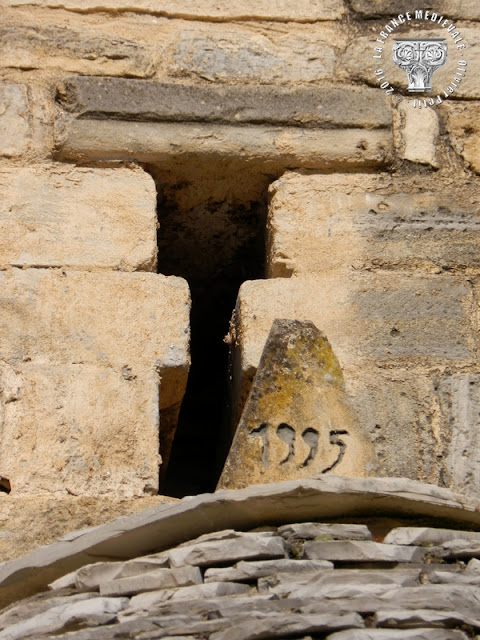 SABRAN (30) - Chapelle romane Saint-Julien-de-Pistrin (XIIe siècle)