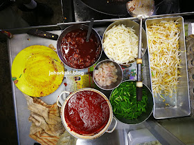 Char-Kway-Teow-Sri-Tebrau-Hawker-Centre-JB