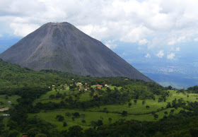 El-Salvador-Volcano-Santa-Ana.jpg