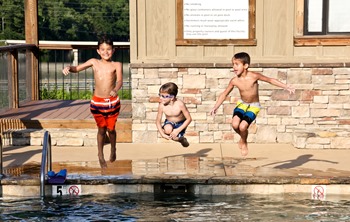 trey.spence.nate jumping in (1 of 1)