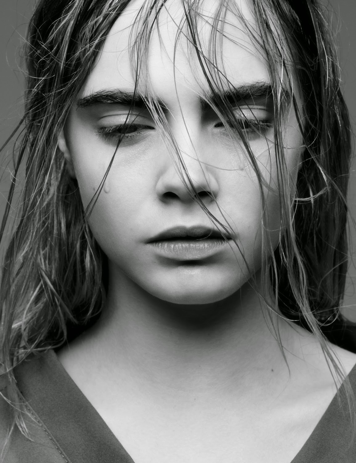 Cara Delevingne sexy model for Love magazine photoshoot