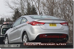 09-2013-hyundai-elantra-coupe-spy-shots