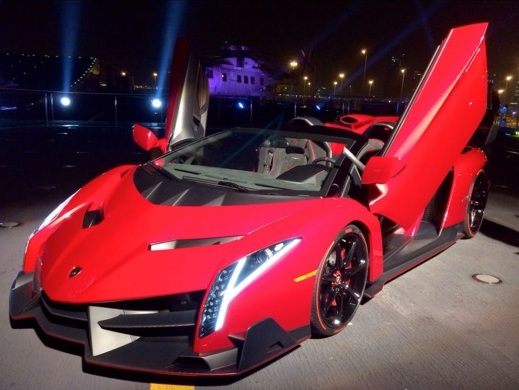 Harga Mobil Lamborghini Veneno Roadster Tahun Ini Lengkap Dengan Spesifikasi