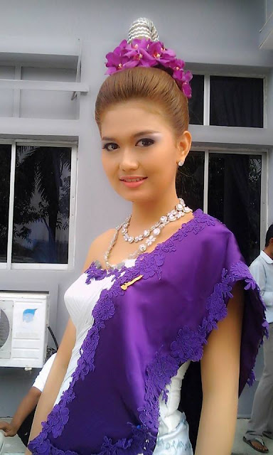 myanmar model girl