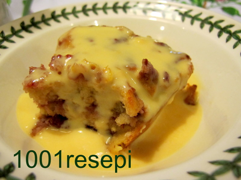 Koleksi 1001 Resepi: raspberry bread pudding with custard 