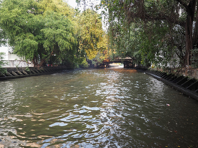 Бангкок, канал Saen Saep (Bangkok, the Saen Saeb canal)