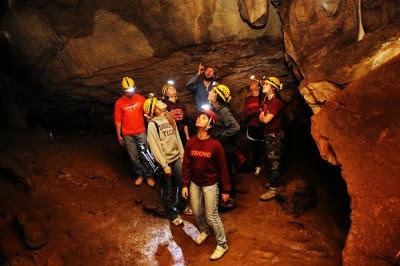 caves in meghalya