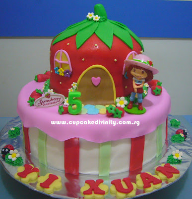 Strawberry Birthday Cake on Tier Strawberry Shortcake   Yi Xuan Birthday Fondant Cake