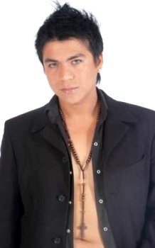 Foto del cantante Américo con nuevo look