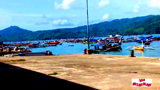 The view at one corner of Popoh beach, Tulungagung, Indonesia