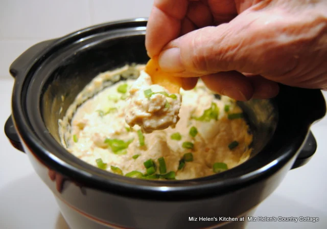 Green Chili Chicken Enchilada Dip at Miz Helen's Country Cottage