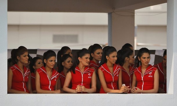 2012 AIRTEL INDIAN F1 GRAND PRIX - GRID GIRLS [ CLICK FOR LARGER IMAGE ]