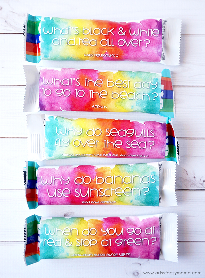 Free Printable Summer Joke Granola Bar Wrappers are a fun solution to lunchboxes and on-the-go snacking! #WinWinSnacks