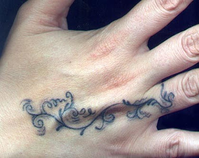 New style hand tattoo designs on sexy women body