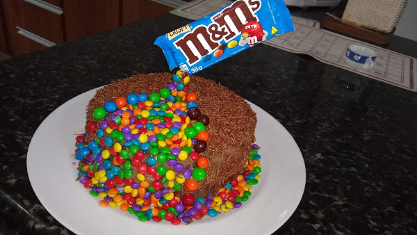 BOLO DE CHOCOLATE (Peteleco) PARA ANIVERSÁRIO DO NETO