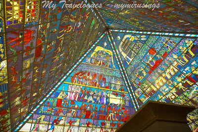  I was going through some of the photos archived inward my laptop when I came across a few of  Gorgeous Atriums of the Wafi Mall, Dubai