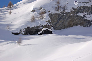 Toits sous la neige - Mayens de la Coutaz - janvier 2012