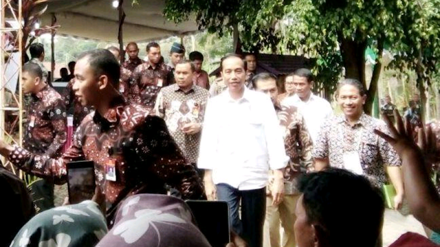 Presiden Jokowi : “Petani Punya Peran Penting Dalam Ketersediaan Pangan”