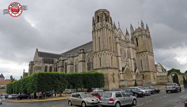 Poitiers - Catedral de San Pedro