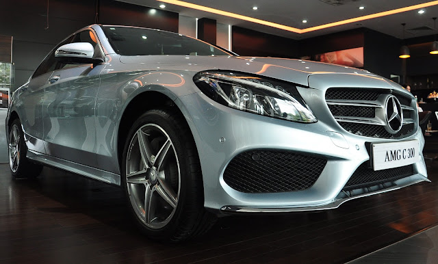 Mercedes C300 AMG thiết kế thể thao mạnh mẽ