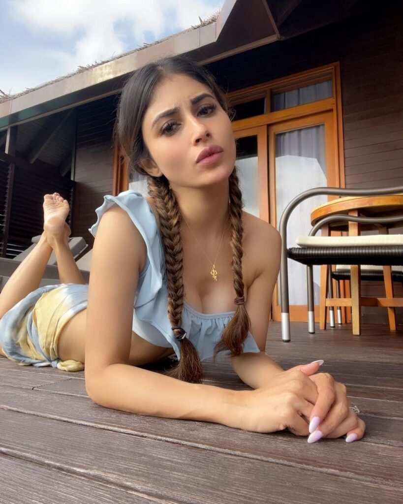 Maldives Beauty Pics: Mouni Roy Stuns Us With Her Sultriness From The Maldives