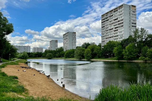 3-й Дорожный проезд, Варшавское шоссе, дворы, долина реки Городни, Средний Варшавский пруд