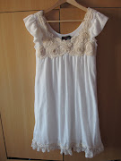 Robe YUMI dentelle_vendue. Vends superbe robe YUMI en dentelle écru. (robe yumi dentelle )