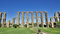 Resultado de imagen de acueducto romano de los milagros (merida,BAdajoz)