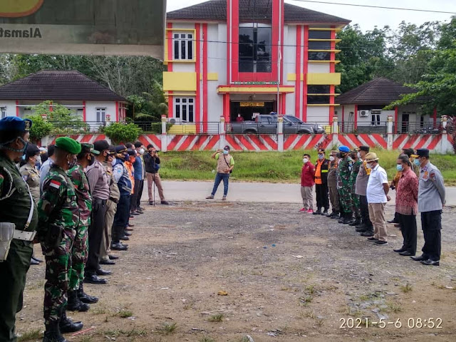 Kodim Sintang Laksanakan Apel Gabungan Penempatan Pers Posko Penyekatan Mudik