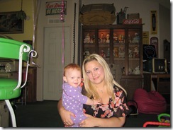 Khloes First Birthday 2-12-2012 015