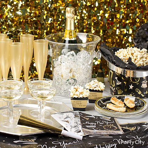 Anyone Can Decorate New  Years  Eve  Decorating  Ideas 