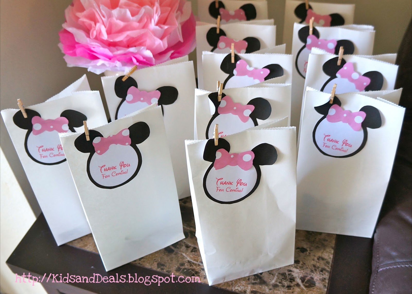  Minnie  Mouse  Party  Decorations  Party  Favors  Ideas 