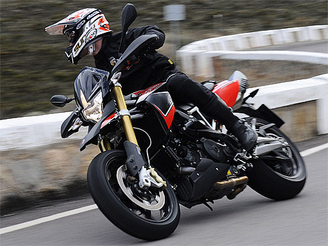 2013 Aprilia Dorsoduro 1200. Gambar Motor, 480x360 pixels