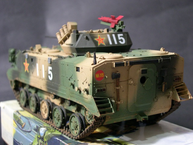 1/35 ZBD-03 IFV