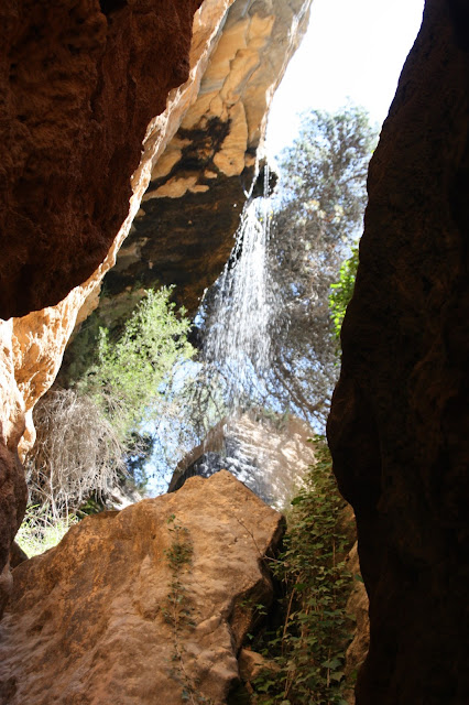 Río Alhárabe, Barranco de Hondares y pasos de El Poyato y El Toril