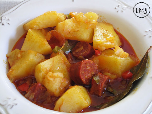  PATATAS A LA RIOJANA