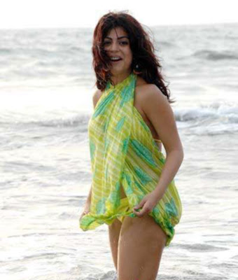 bollywood shehnaz bikini unseen pics