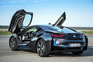 BMW présente la nouvelle BMW i8