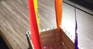 Menarik Cara Membuat Tempat Pensil dari Stik  Es Krim Cocok 
